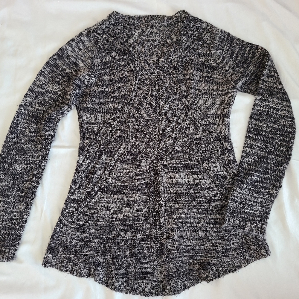 Pink Rose Sweater size large